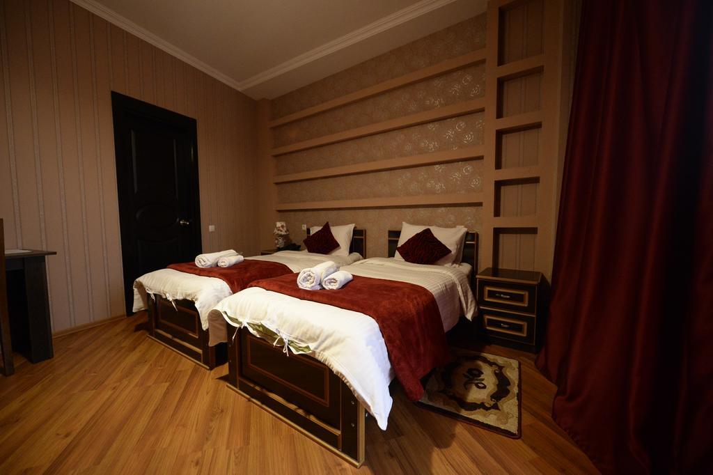 Begi Hotel Tbilisi Bagian luar foto