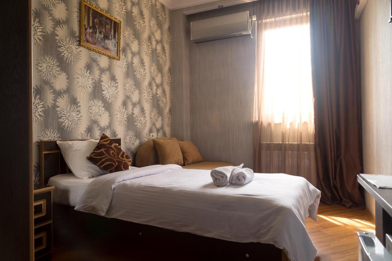 Begi Hotel Tbilisi Bagian luar foto